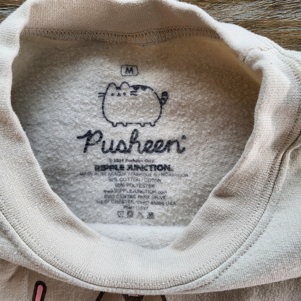 Pusheen Cafe Sweatshirt Tan Let's Bake Ripple Junction Graphic Crewneck Medium - Picture 7 of 8